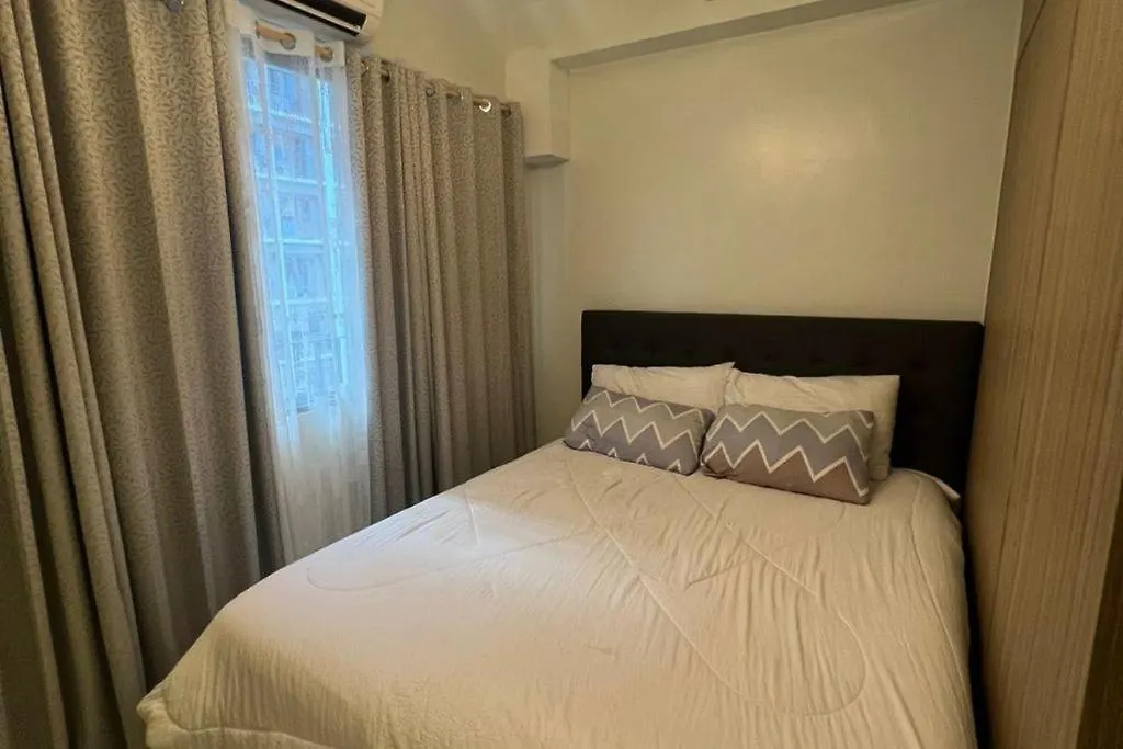 Aparthotel Shore2 Haven - Chic Condotel Near Mall Of Asia Manila